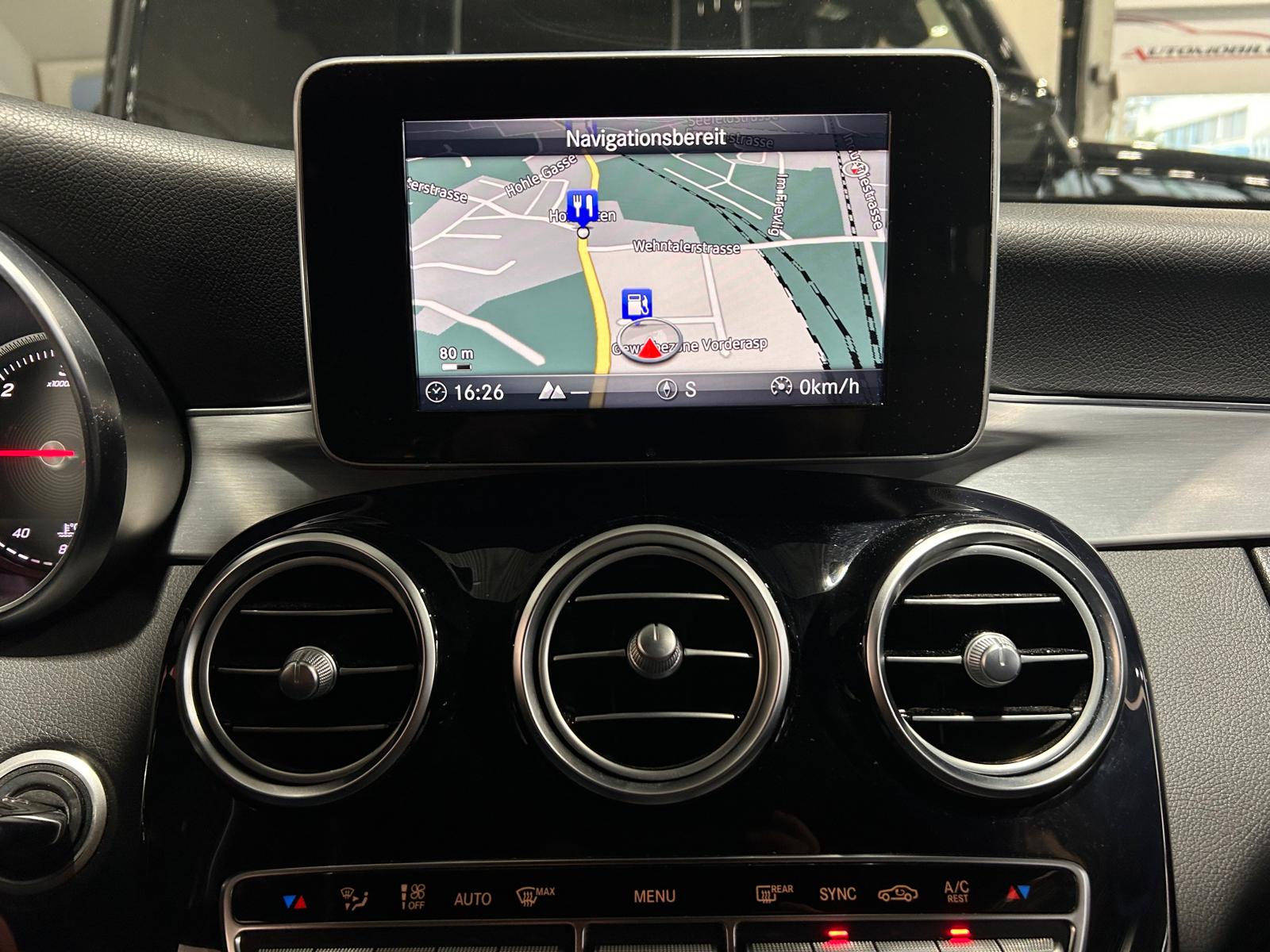 MERCEDES-BENZ C 250 d Swiss Star AMG Line 4m Kombi-image-14