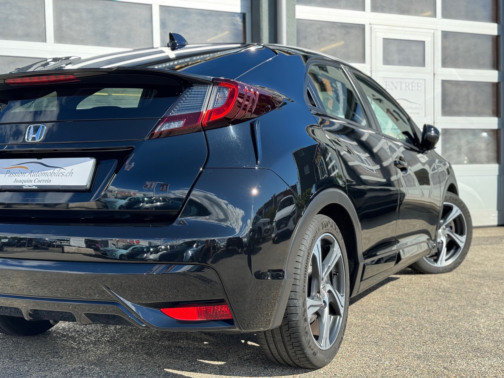 HONDA Civic 1.6 i-DTEC Elegance - Véhicule Suisse (CH)-image-5