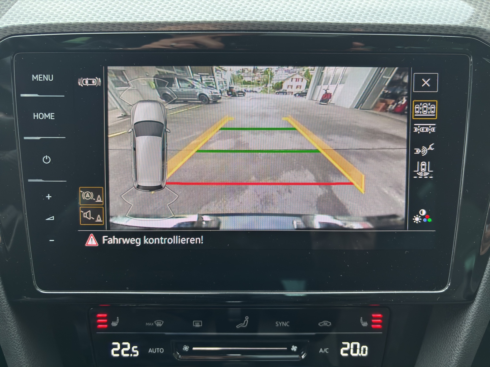 VW Passat Alltrack 2.0 TDI 4Motion DSG mit AHK, Panorama-Ausstell-/Schiebedach & Winterräder-image-20
