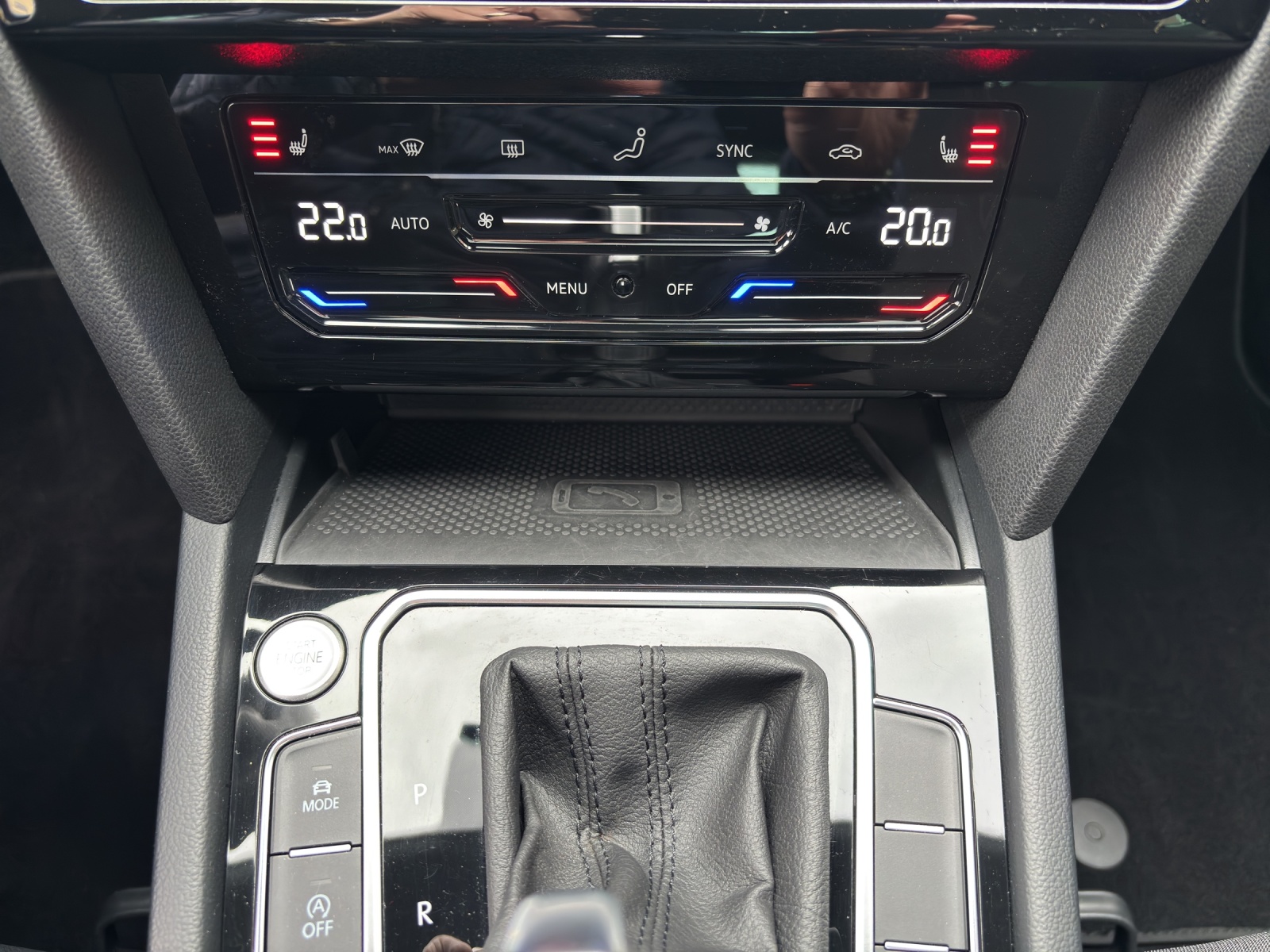 VW Passat Alltrack 2.0 TDI 4Motion DSG mit AHK, Panorama-Ausstell-/Schiebedach & Winterräder-image-18