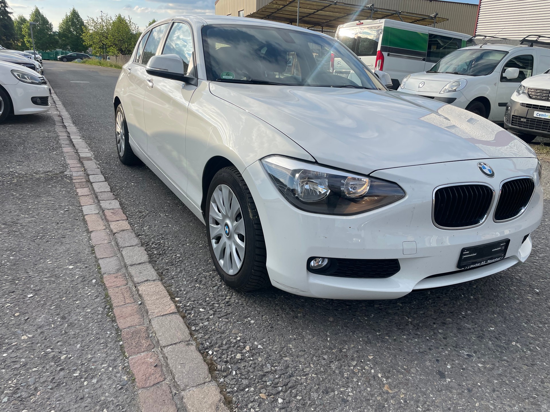 BMW 116d Urban Line-image-0