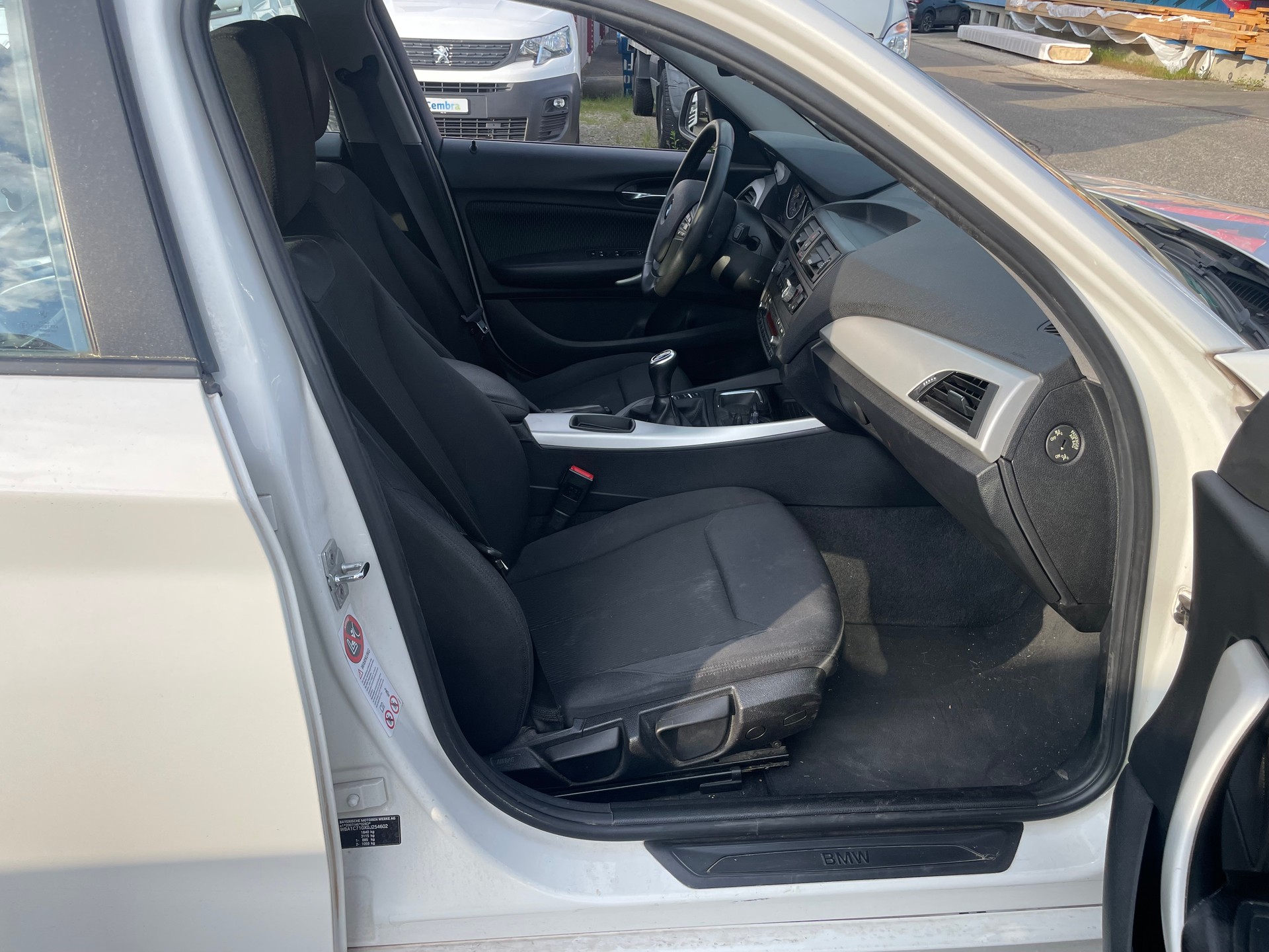 BMW 116d Urban Line-image-11