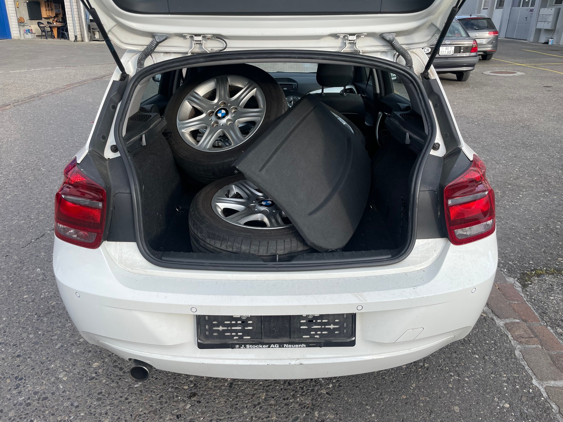 BMW 116d Urban Line-image-12