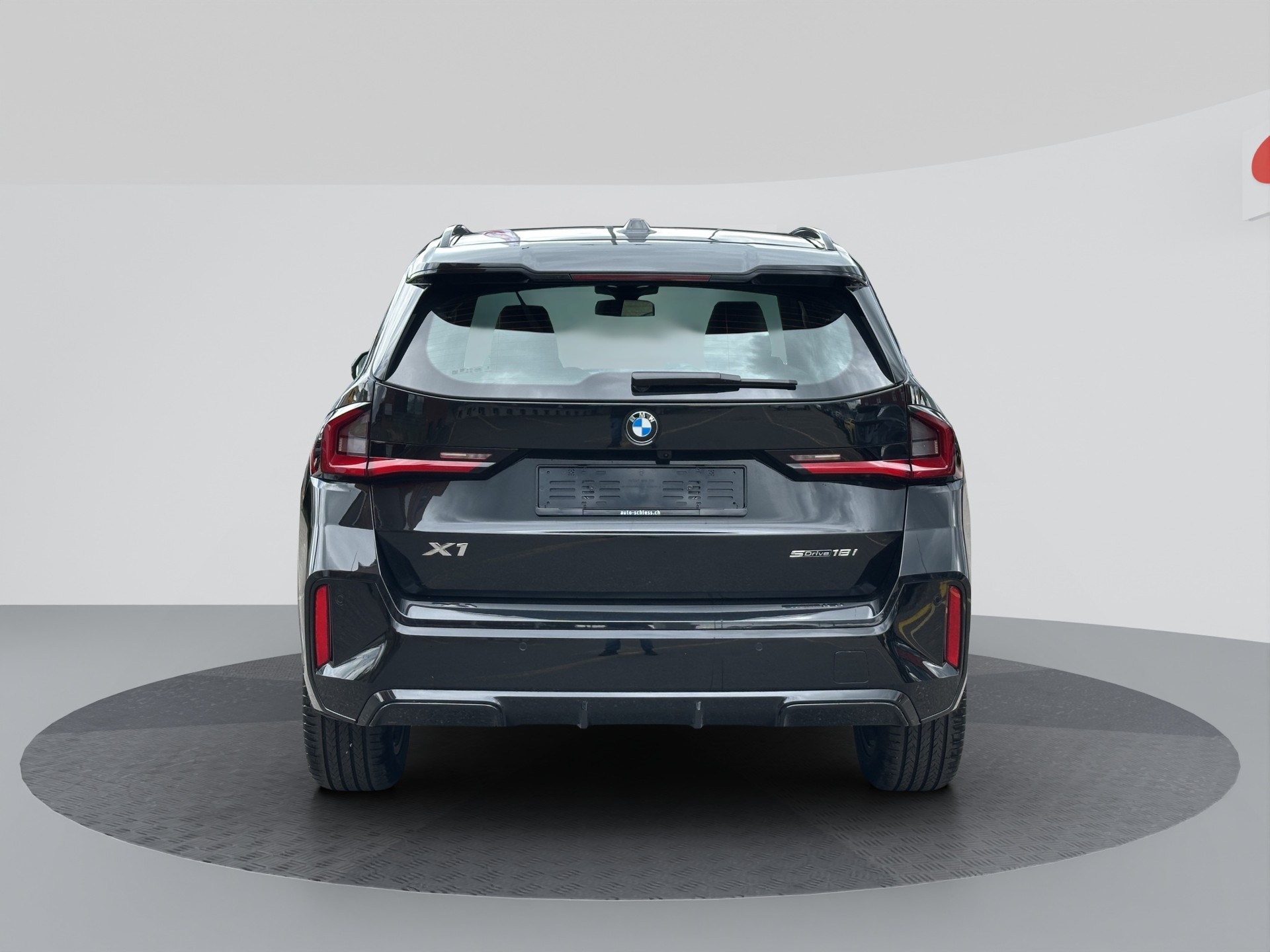 BMW X1 sDrive 18i M Sport-image-3