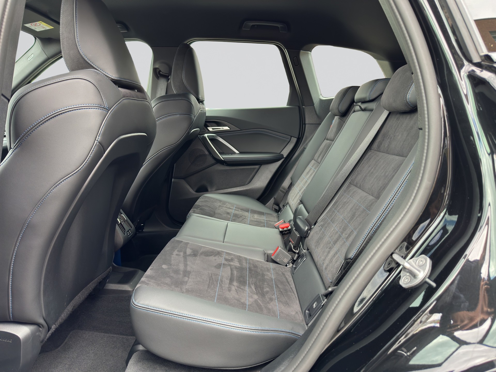 BMW X1 sDrive 18i M Sport-image-7