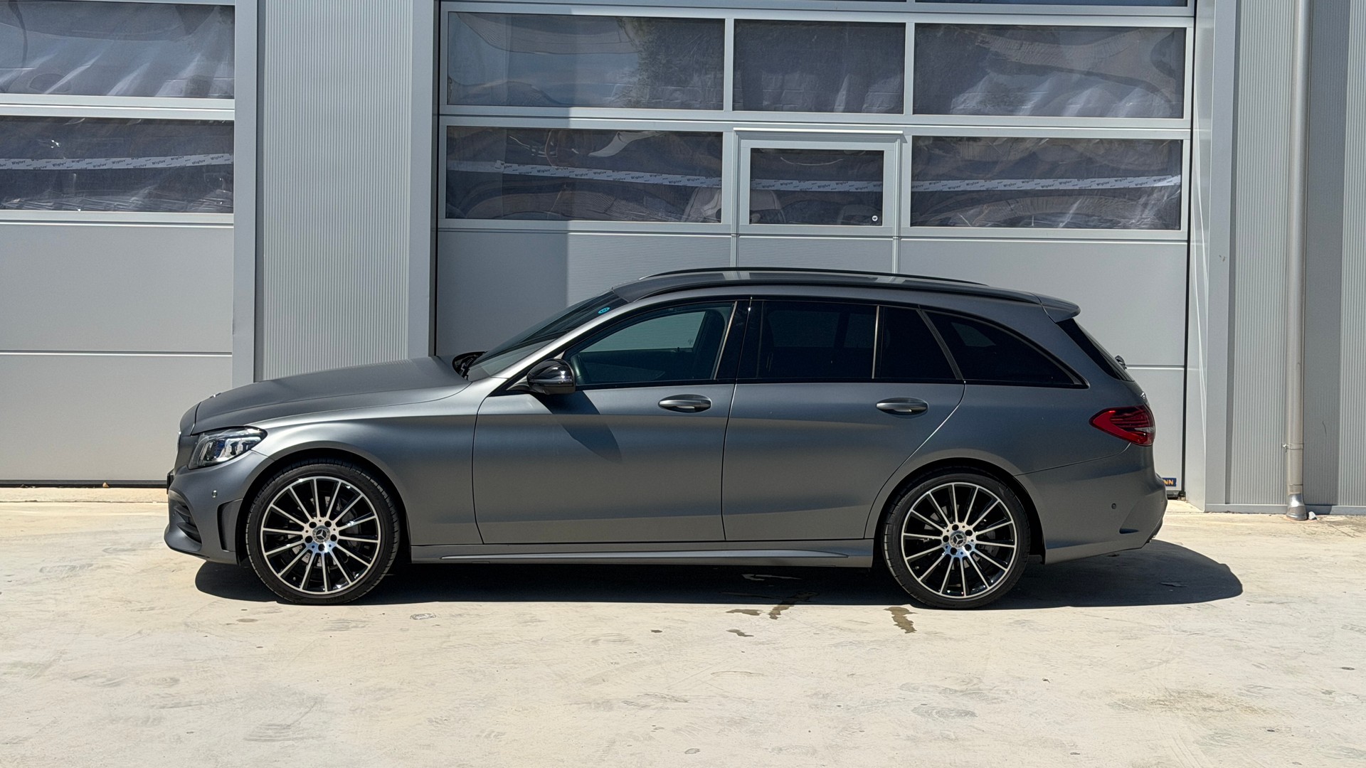 MERCEDES-BENZ C 200 AMG Line 4Matic 9G-Tronic-image-1