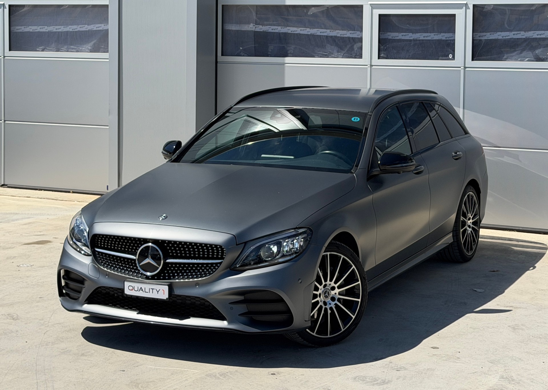 MERCEDES-BENZ C 200 AMG Line 4Matic 9G-Tronic-image-6