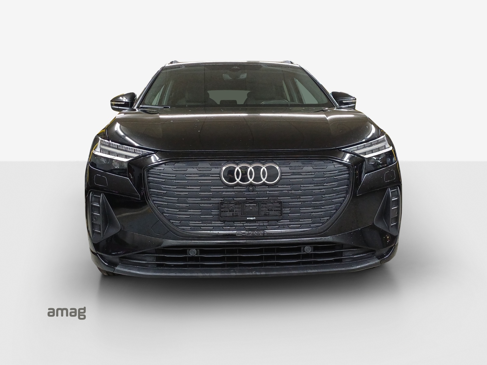 AUDI Q4 e-tron 45 quattro-image-7