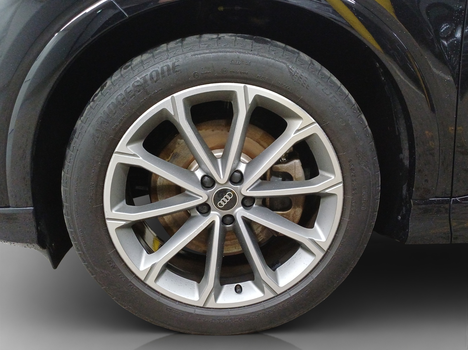 AUDI Q4 e-tron 45 quattro-image-15