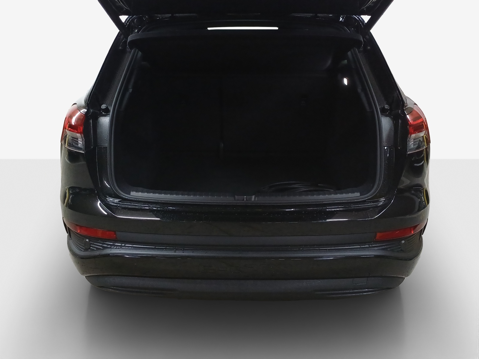 AUDI Q4 e-tron 45 quattro-image-13