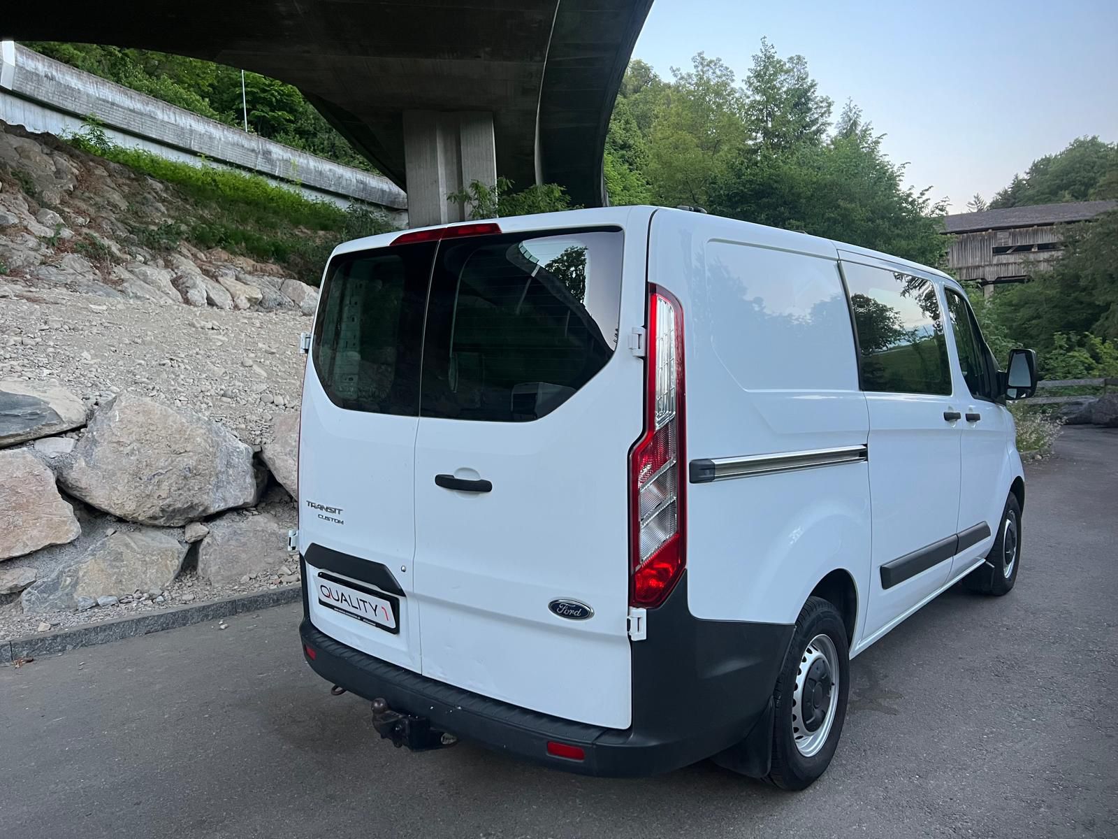 FORD Transit Custom Van 310 L1H1 Trend-image-4
