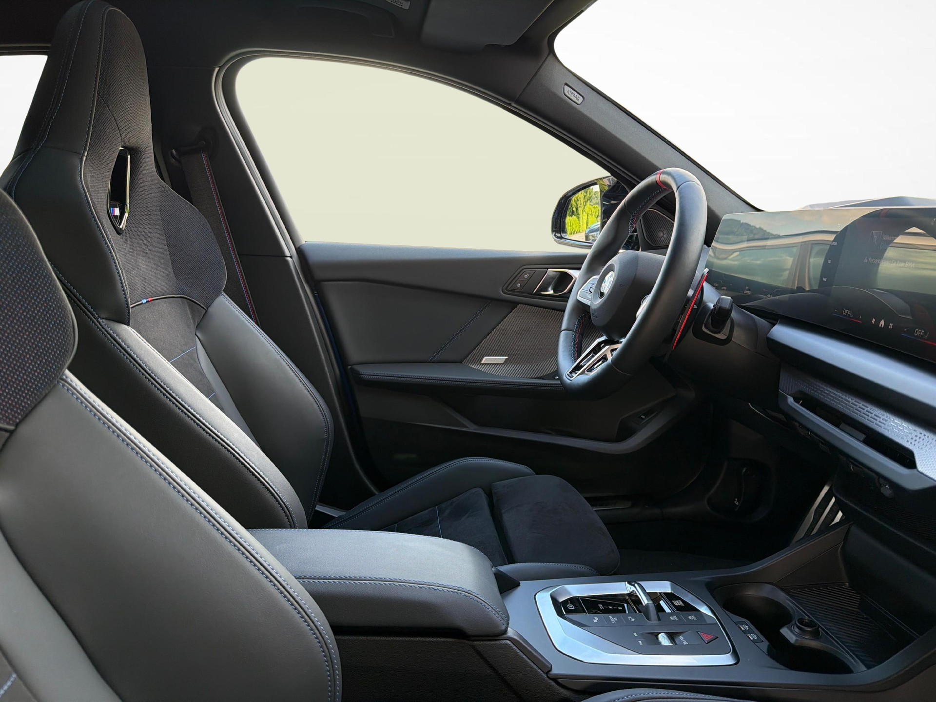BMW M135i xDrive-image-16