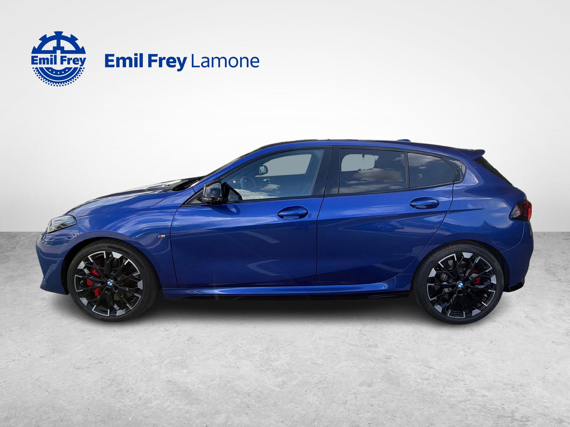 BMW M135i xDrive-image-1
