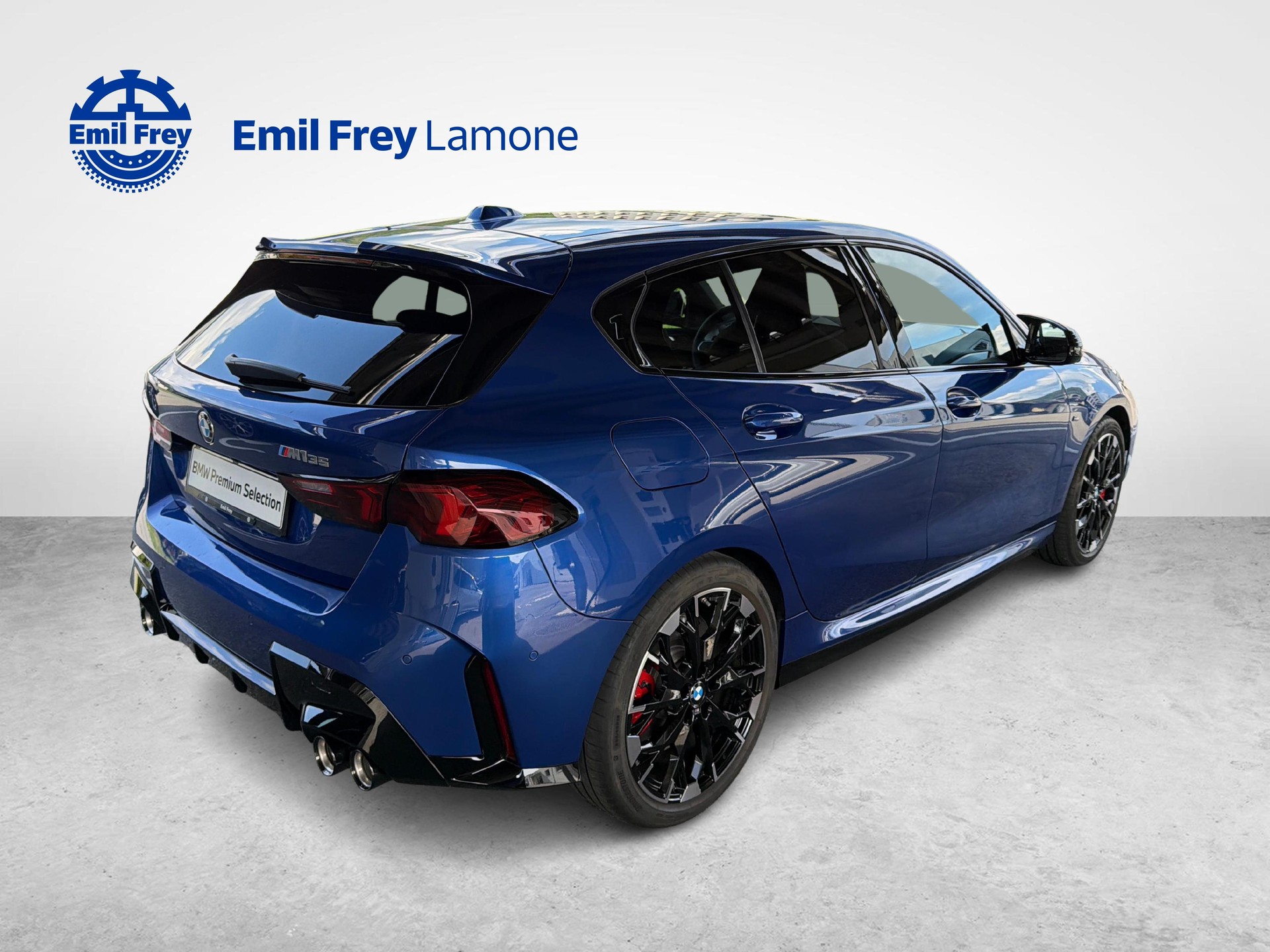 BMW M135i xDrive-image-4