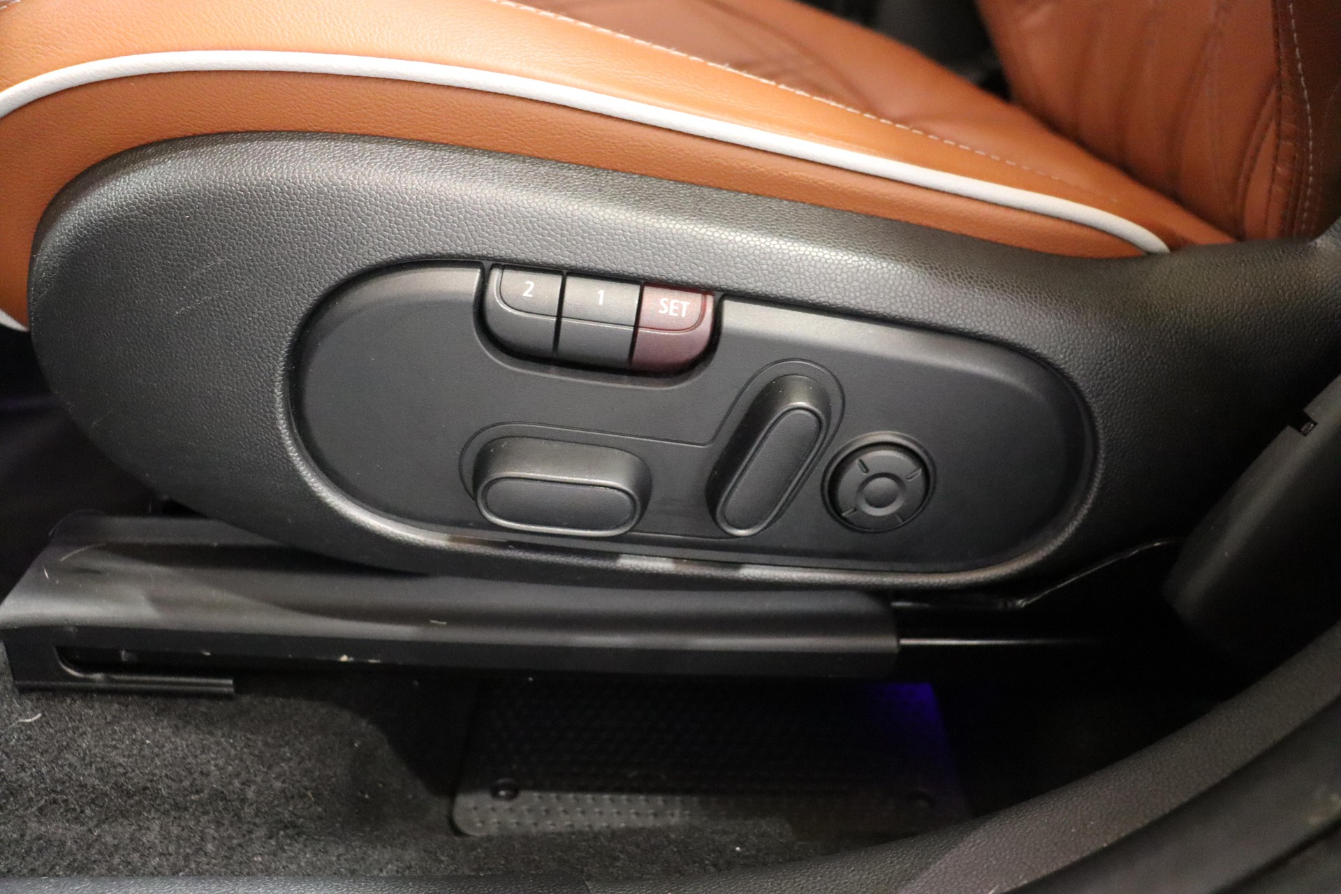 MINI Countryman F60 2.0i Cooper S SAG ALL4-image-17