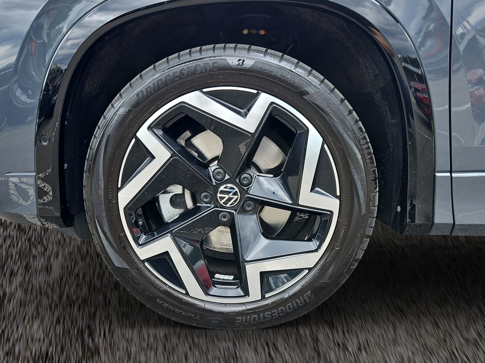 VW Tayron 2.0 TSI R-Line DSG 4Motion-image-3