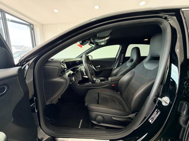Mercedes-Benz A 250 4Matic AMG Line 4Matic 7G-DCT, photo 18 sur 18