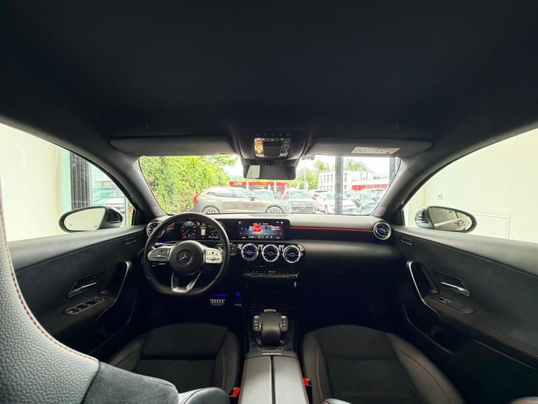 Mercedes-Benz A 250 4Matic AMG Line 4Matic 7G-DCT, photo 10 sur 18