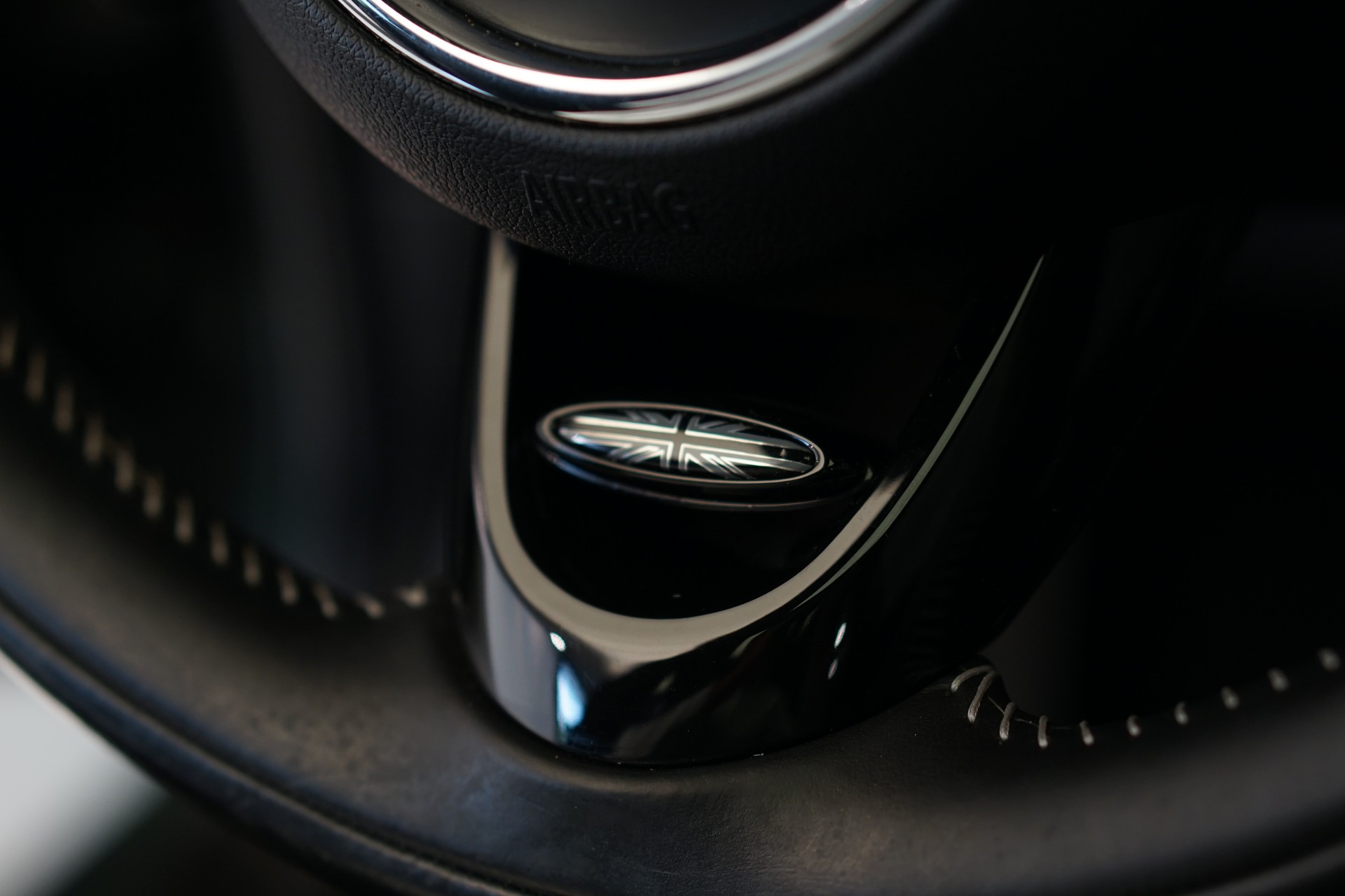 MINI Cooper S Steptronic *CH-Fahrzeug*-image-19