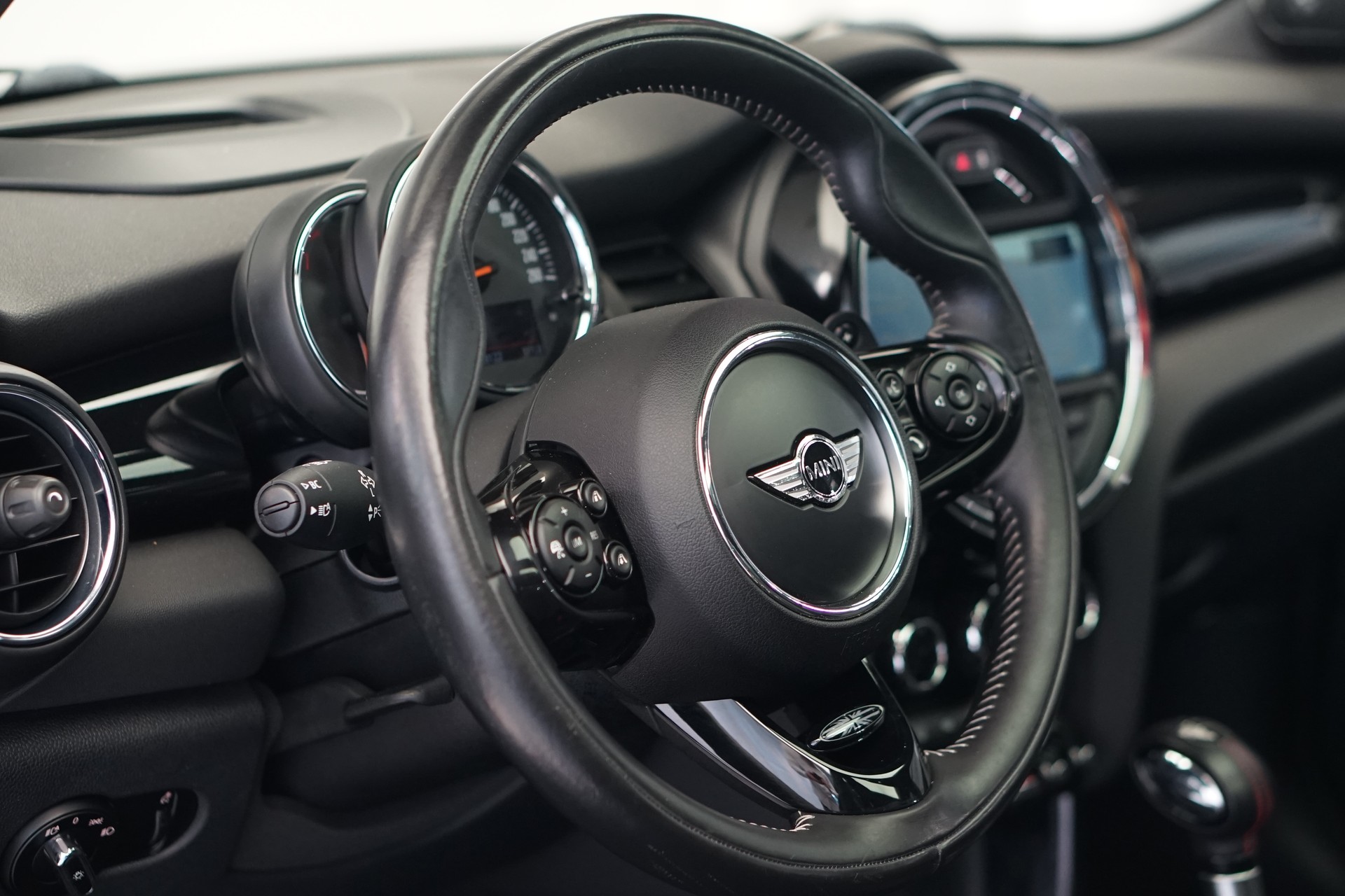 MINI Cooper S Steptronic *CH-Fahrzeug*-image-17