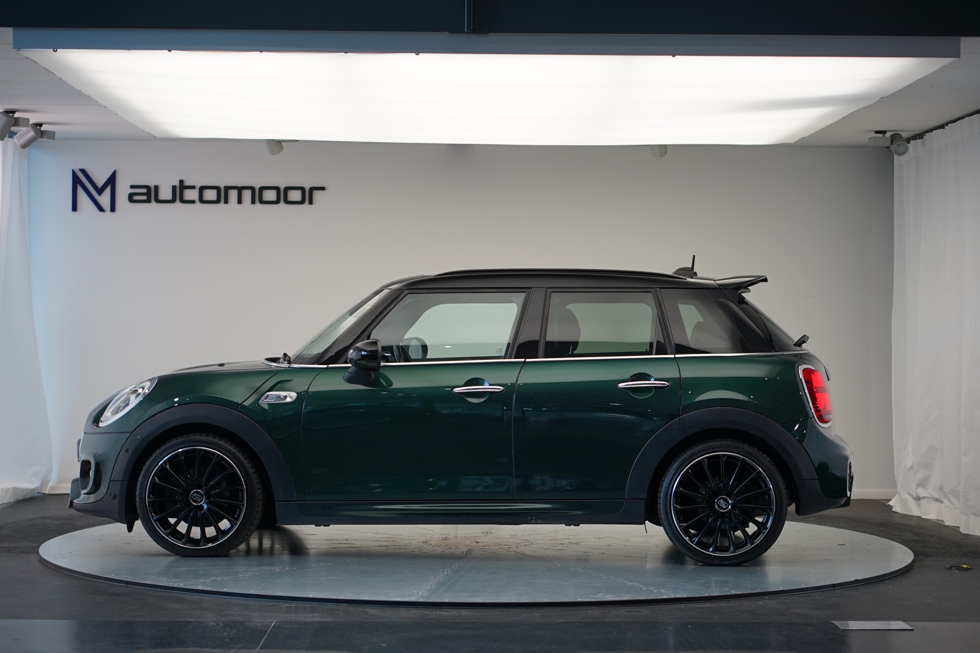 MINI Cooper S Steptronic *CH-Fahrzeug*-image-7