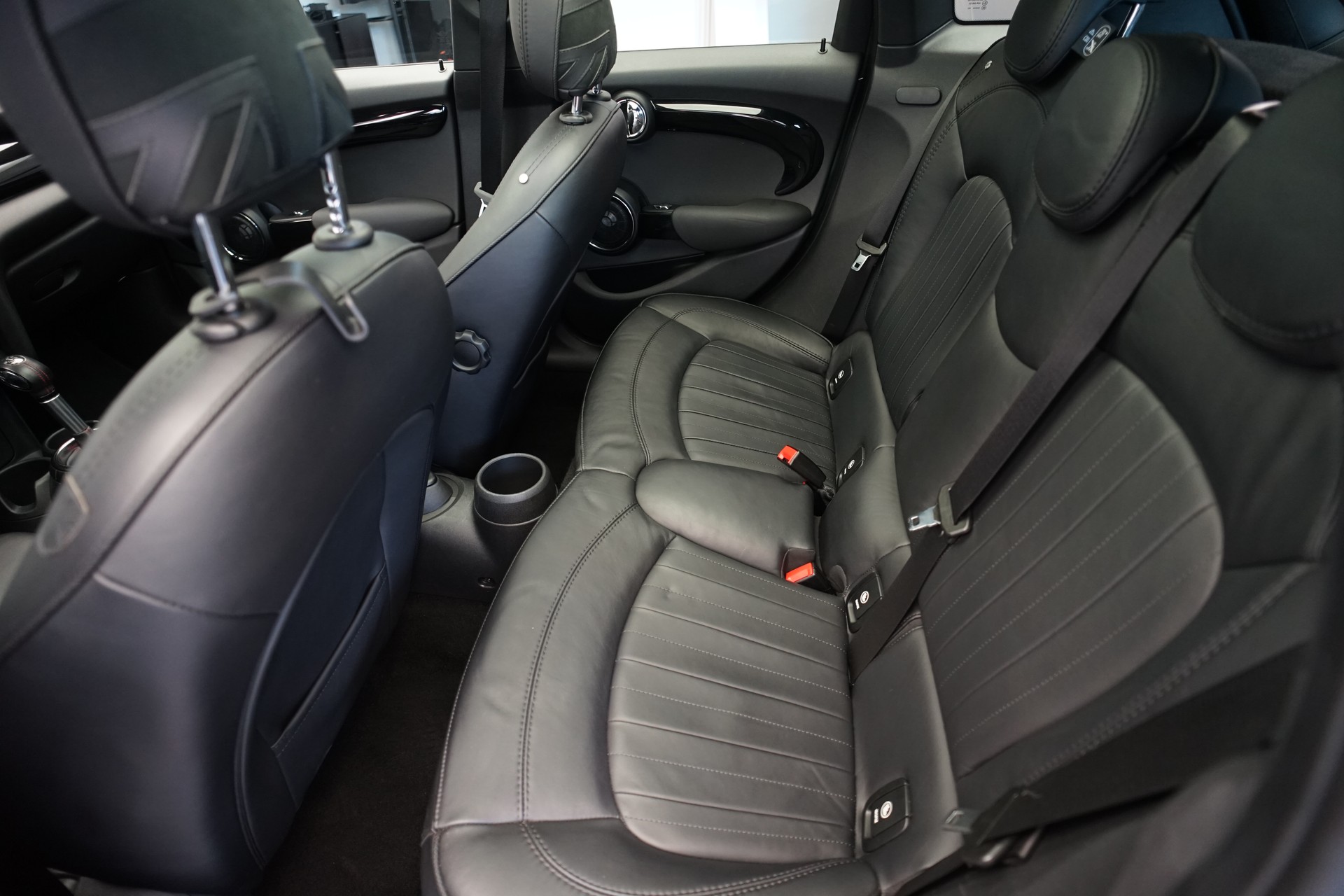 MINI Cooper S Steptronic *CH-Fahrzeug*-image-16
