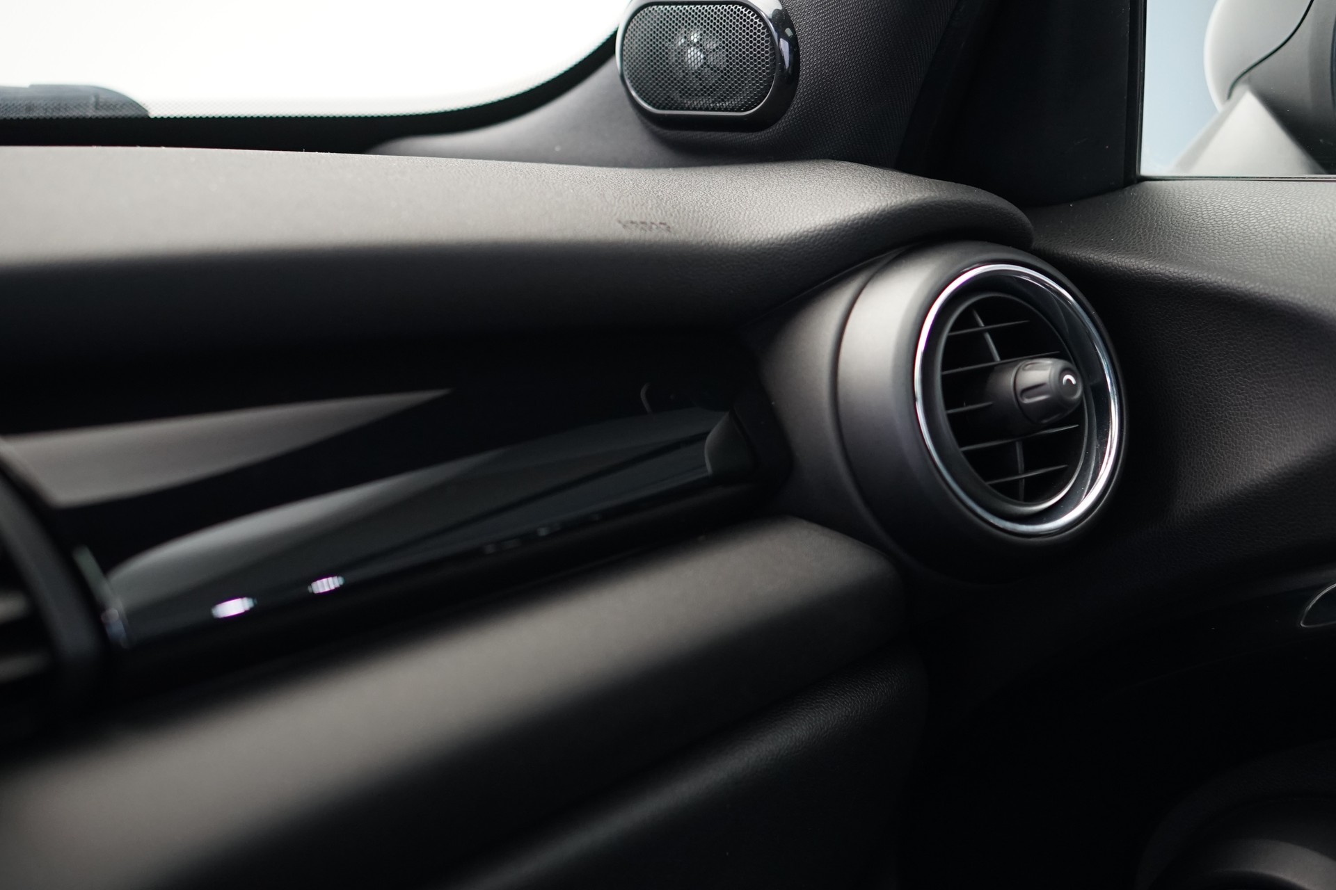 MINI Cooper S Steptronic *CH-Fahrzeug*-image-25