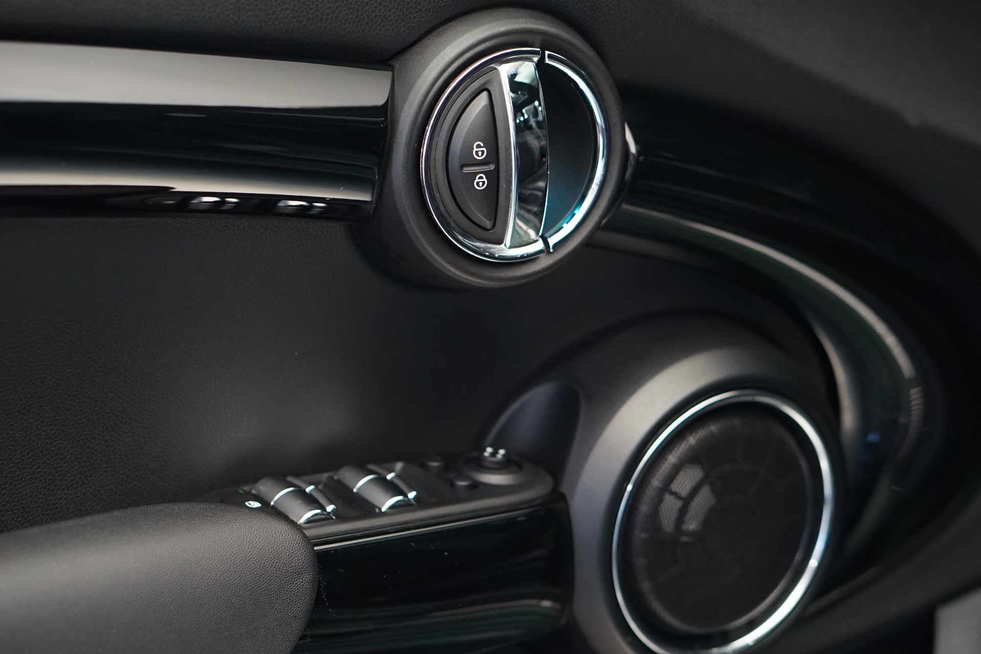 MINI Cooper S Steptronic *CH-Fahrzeug*-image-23