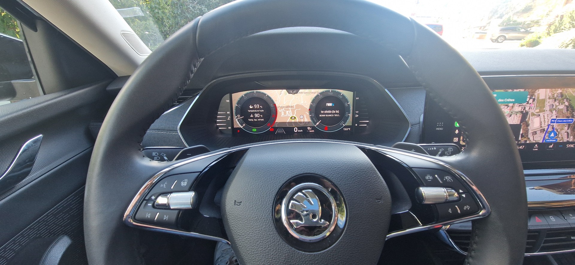 SKODA Octavia 2.0 TSI Style 4x4 DSG-image-4
