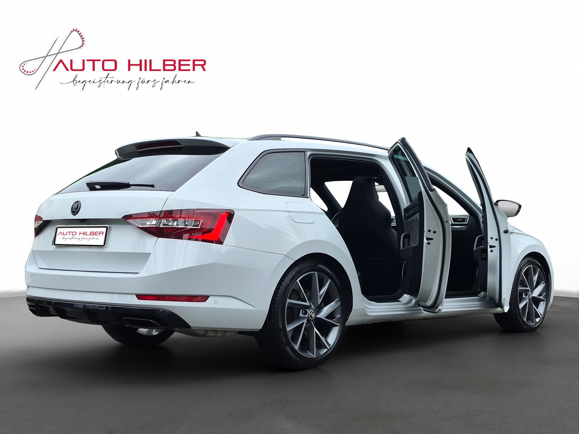 SKODA Superb Combi 2.0 TSI SportLine+ DSG 4x4 *Anhängerkupplung*-image-6