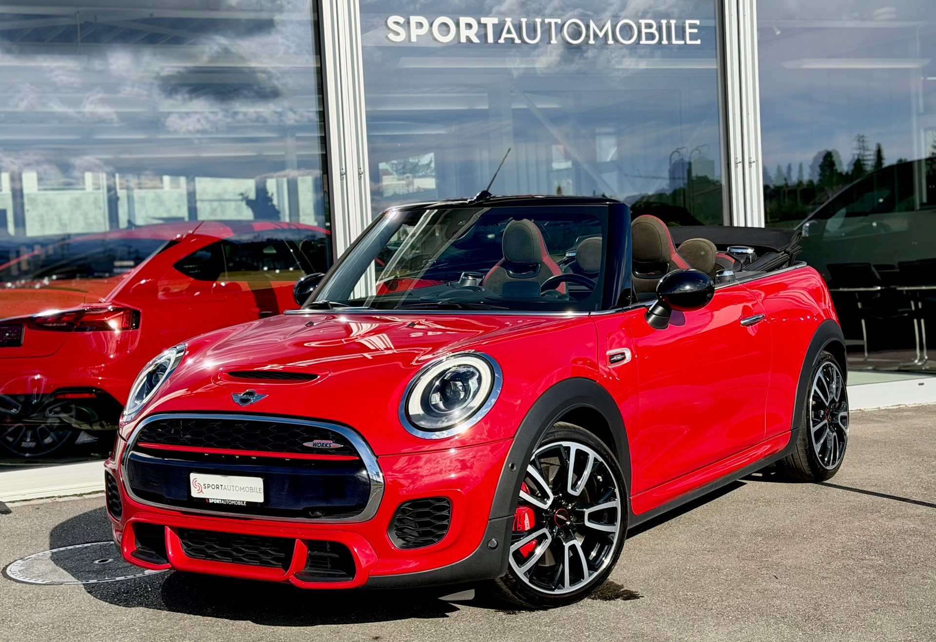 MINI Cooper John Cooper Works Cabriolet Steptronic-showroom-element-1
