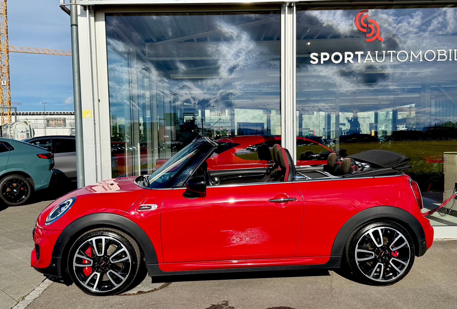 MINI Cooper John Cooper Works Cabriolet Steptronic-image-7