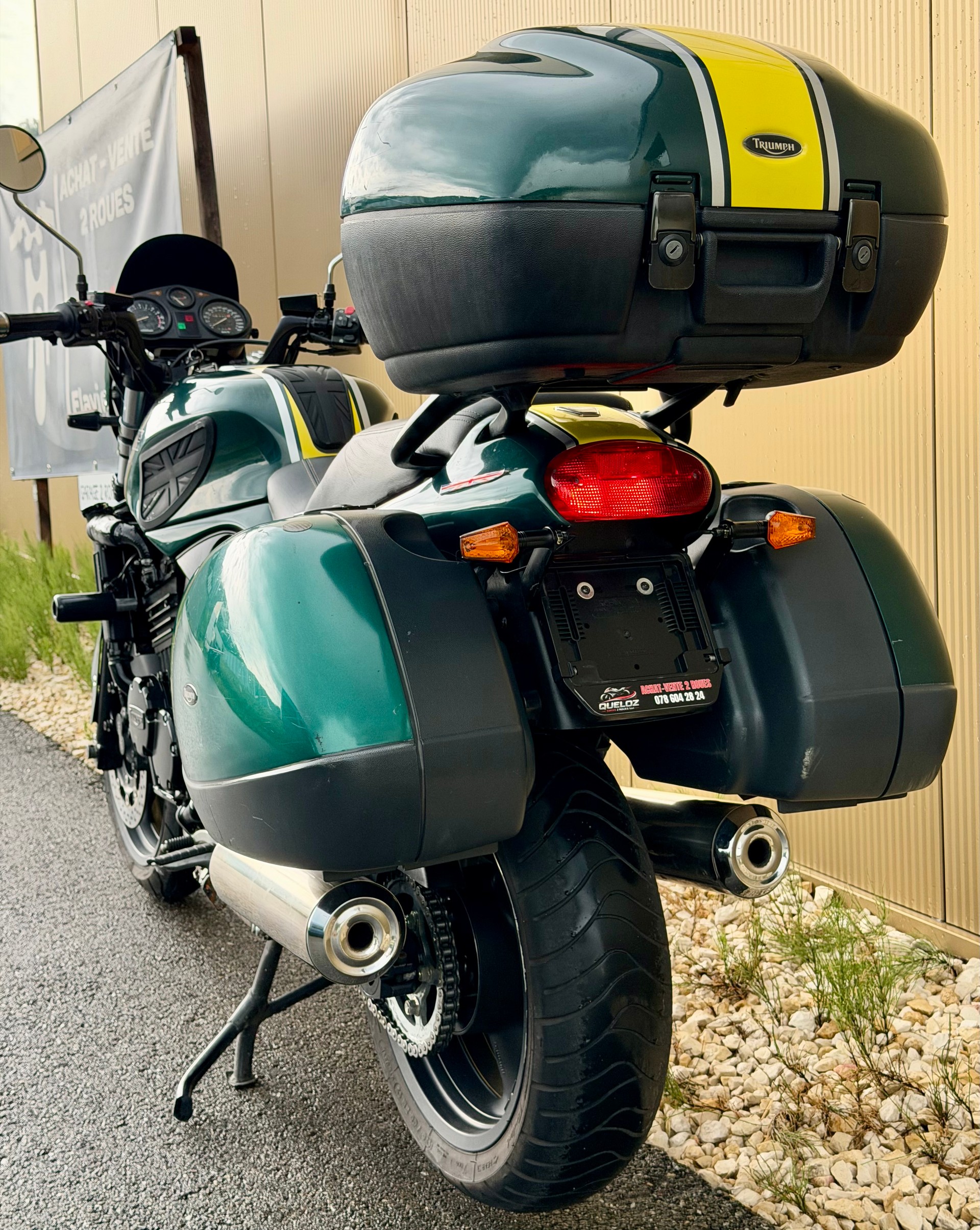 TRIUMPH Trophy 900-image-12