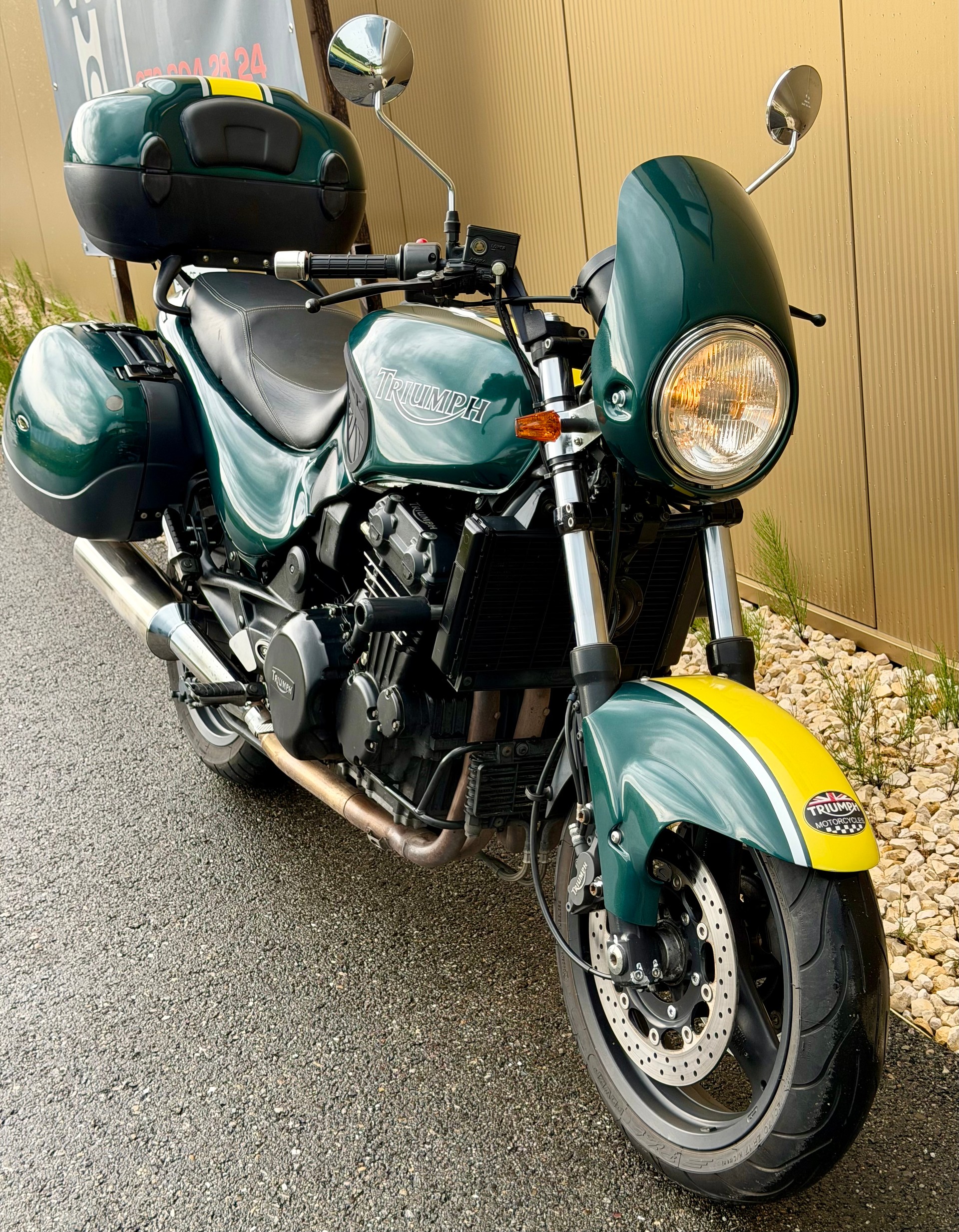 TRIUMPH Trophy 900