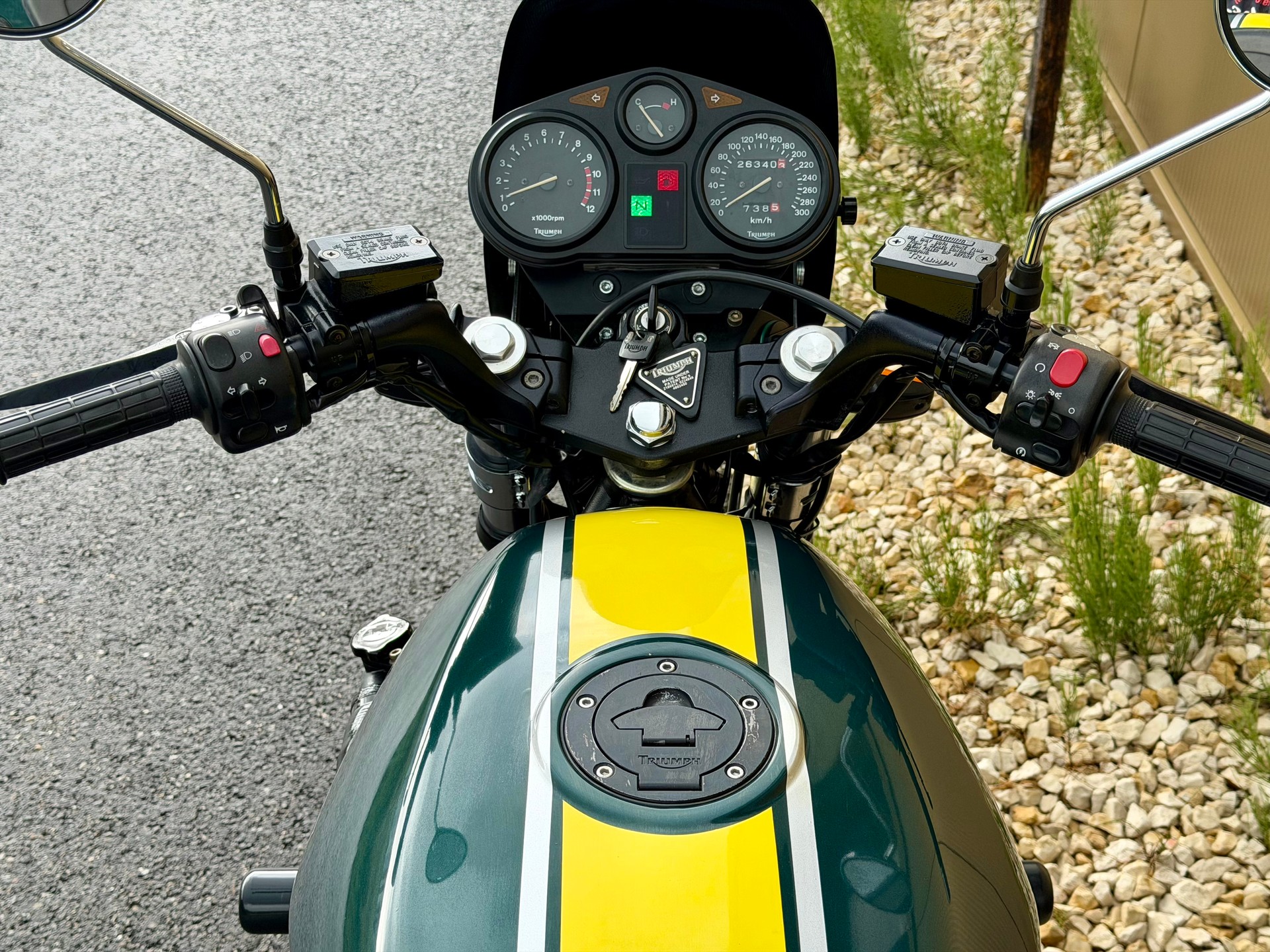 TRIUMPH Trophy 900-image-15