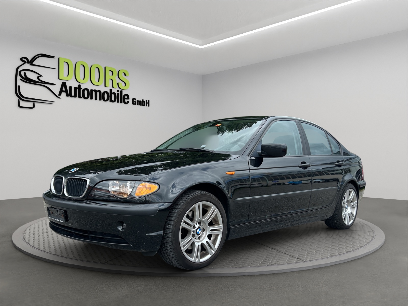 BMW 320d Advantage-showroom-element-2