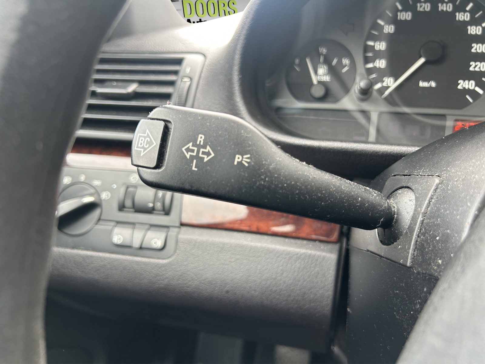 BMW 320d Advantage-image-19