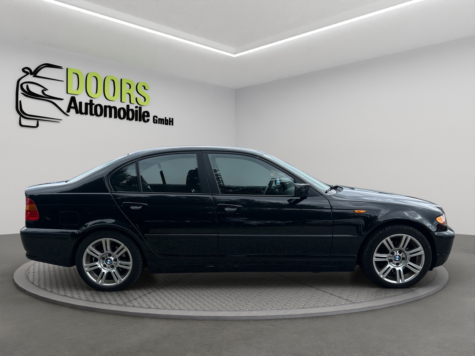 BMW 320d Advantage-image-7