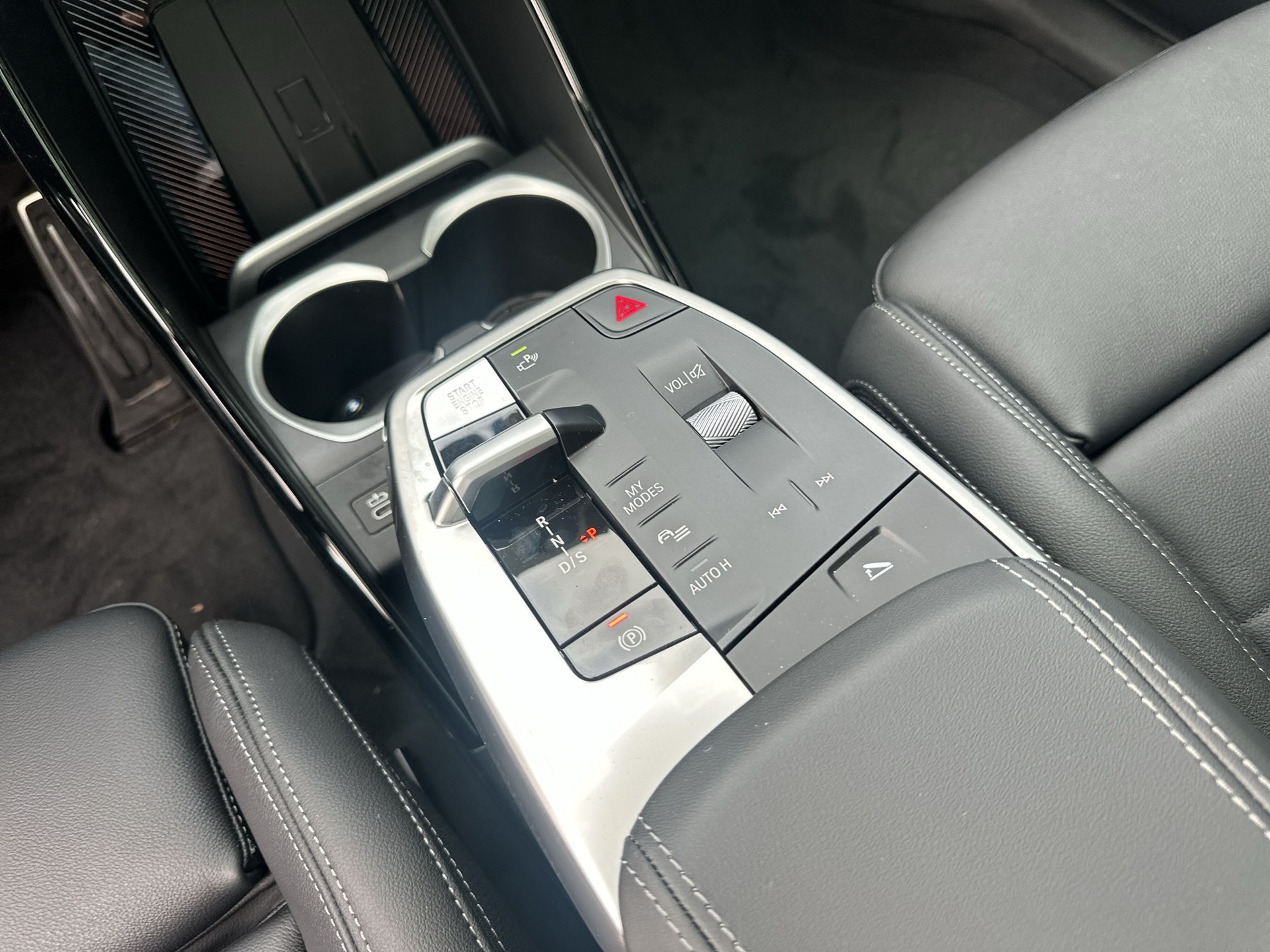 BMW X1 xDrive 30e M Sport Pro-image-12