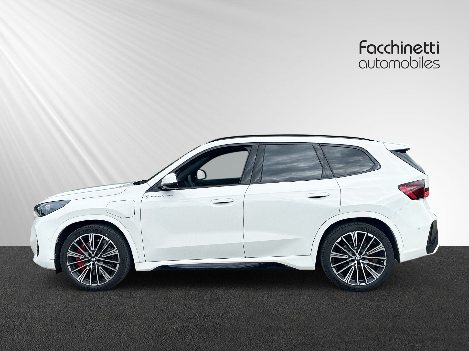 BMW X1 xDrive 30e M Sport Pro-image-1