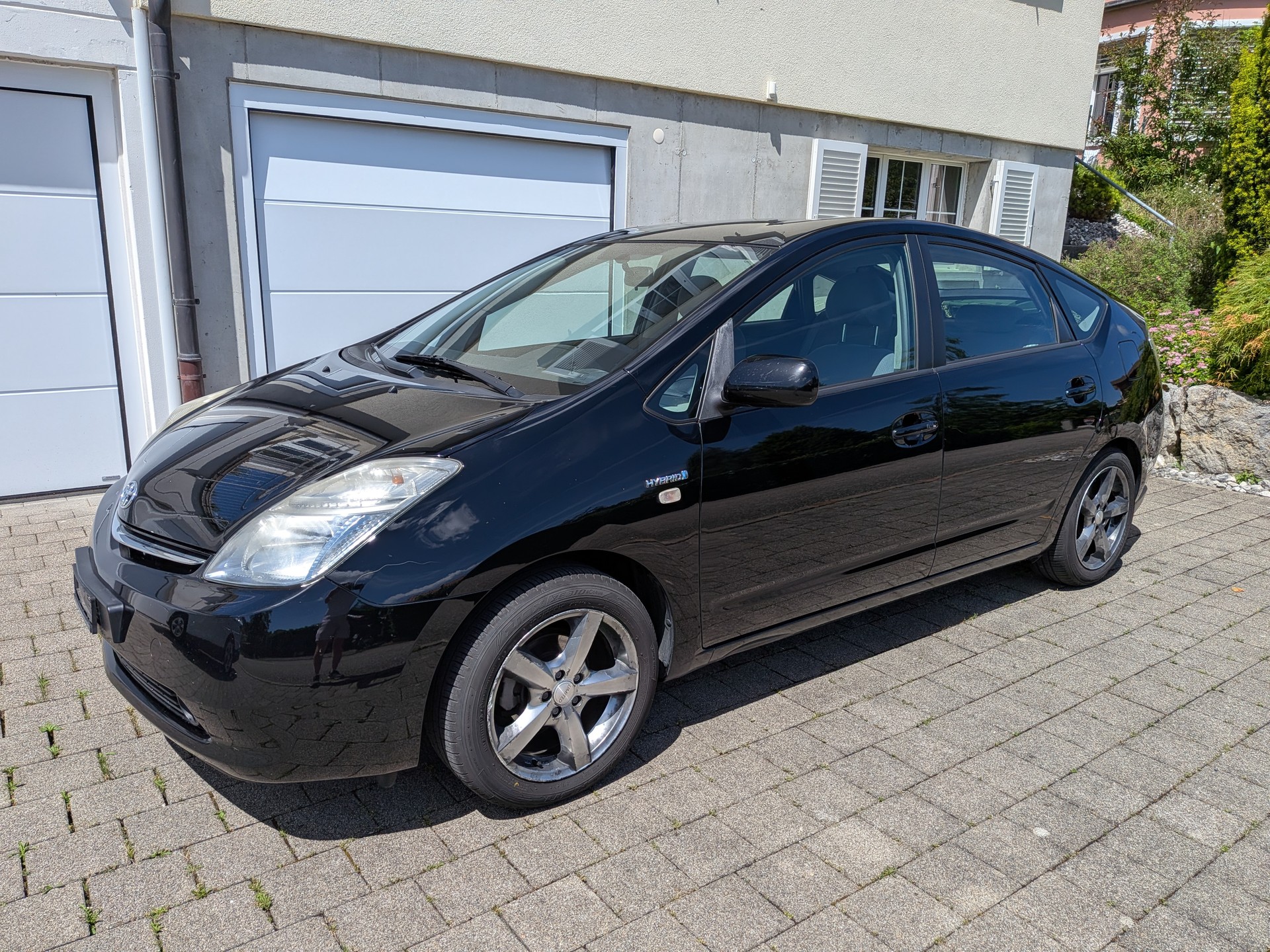 TOYOTA 1.5 VVTi HSD-image-1