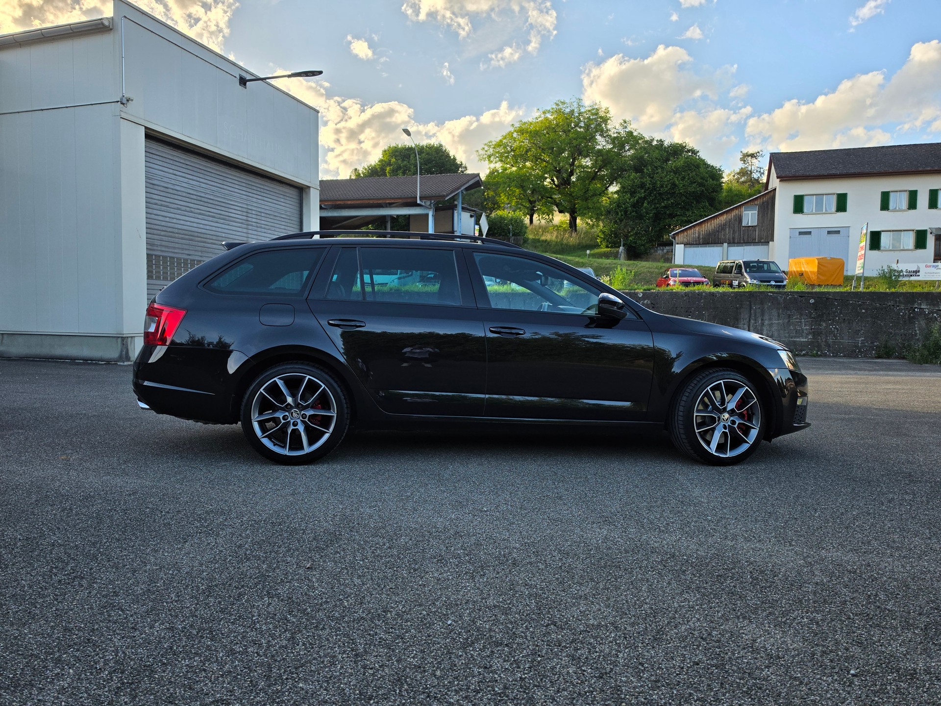 SKODA Octavia Combi 2.0 TSI RS DSG-image-7