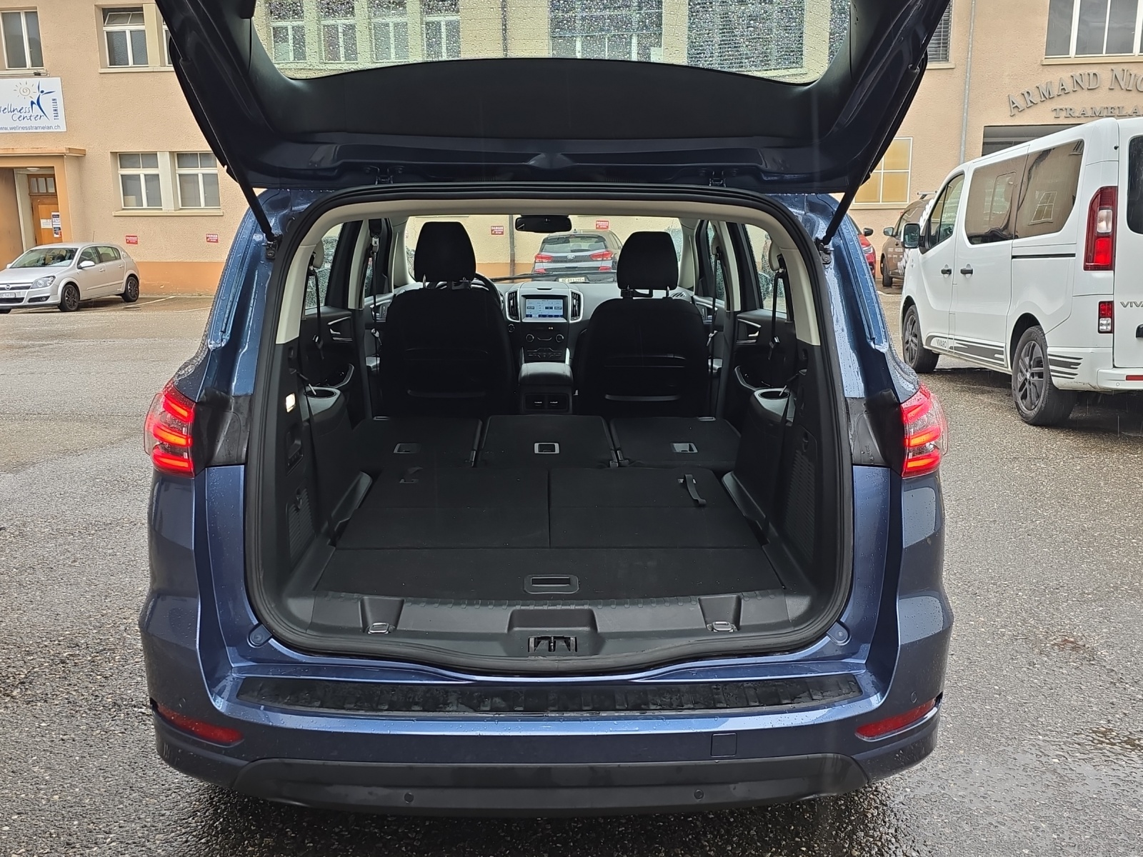 FORD S-Max 2.5 FHEV Titanium 7Pl-image-13