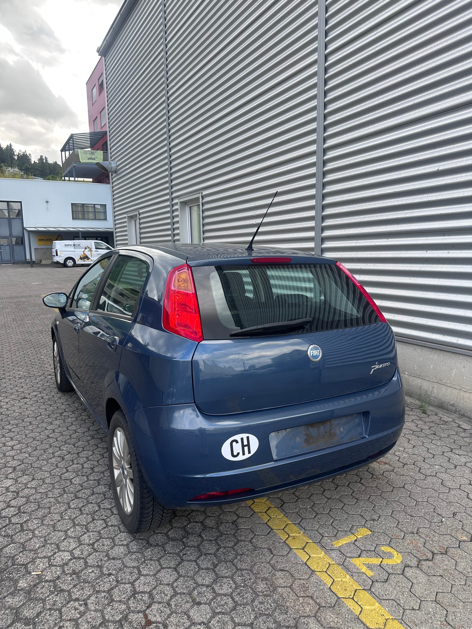 FIAT Punto 1.4 16V Sport-image-4