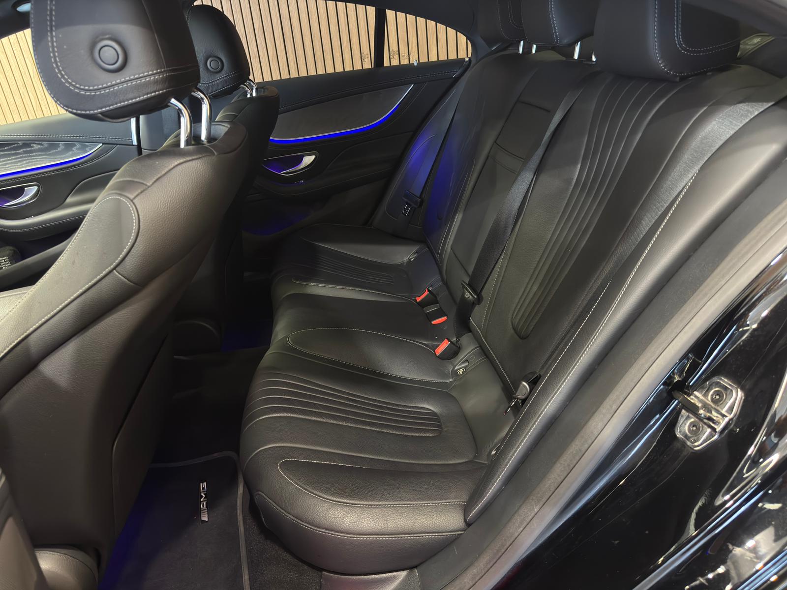 MERCEDES-BENZ CLS 400 d AMG Line 4Matic 9G-Tronic-image-21