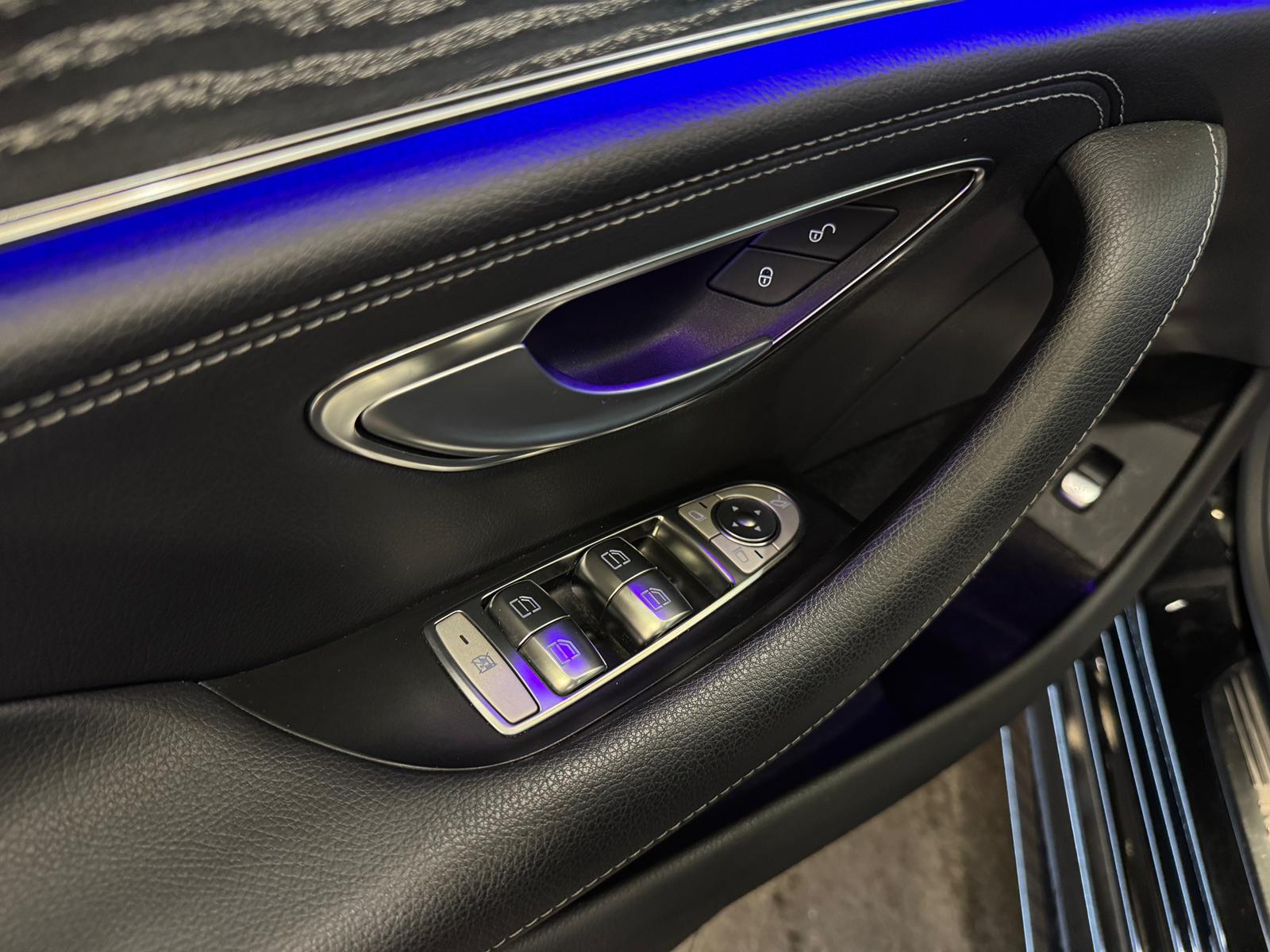 MERCEDES-BENZ CLS 400 d AMG Line 4Matic 9G-Tronic-image-12