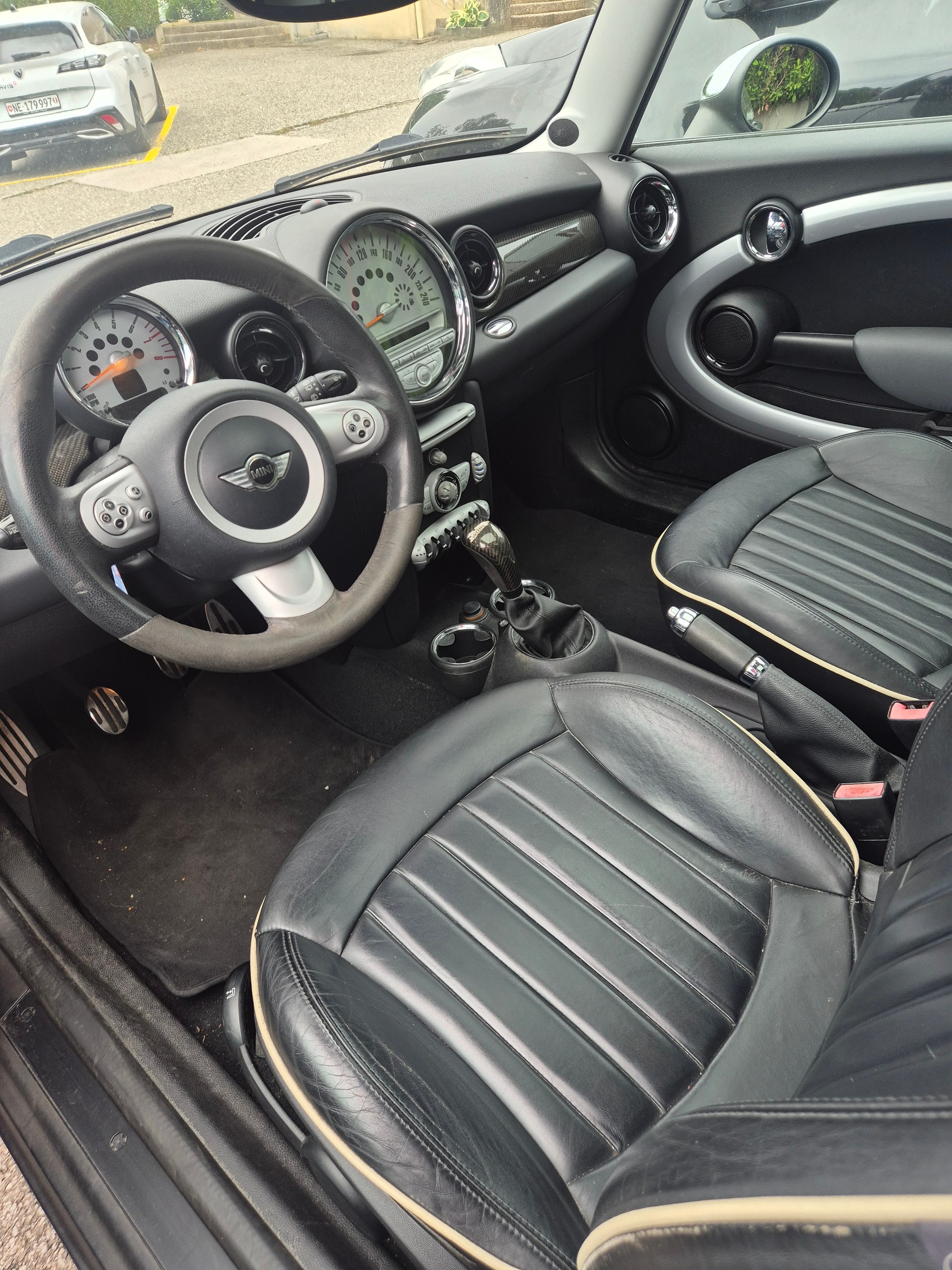 MINI Clubman Cooper S-image-10