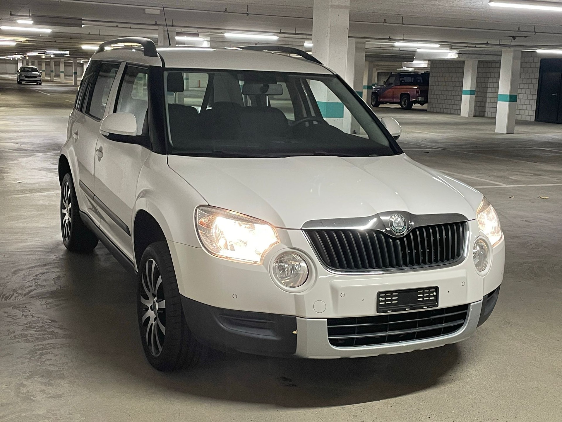 SKODA Yeti 1.8 TSI Ambition 4x4-image-8