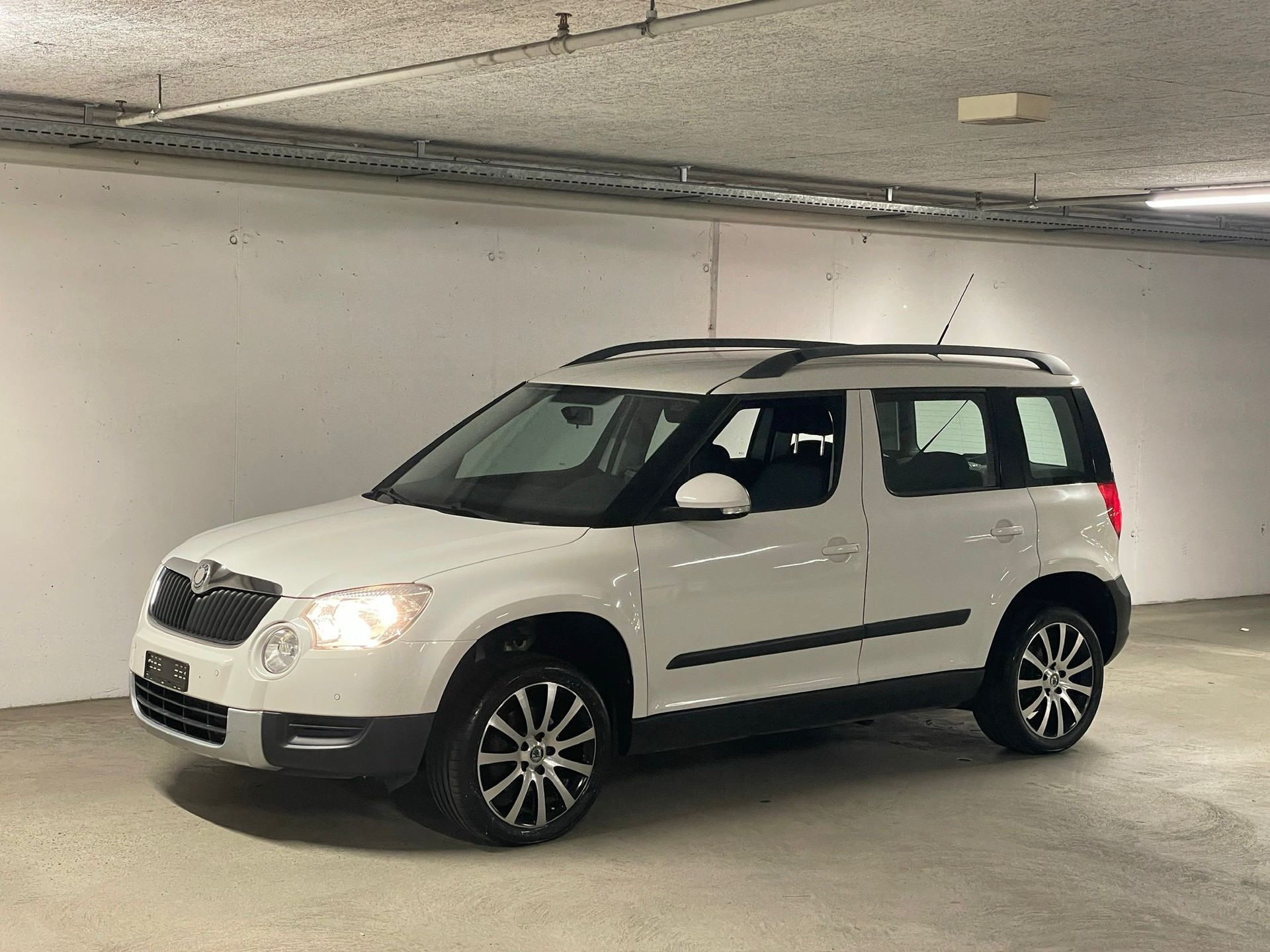 SKODA Yeti 1.8 TSI Ambition 4x4-image-18