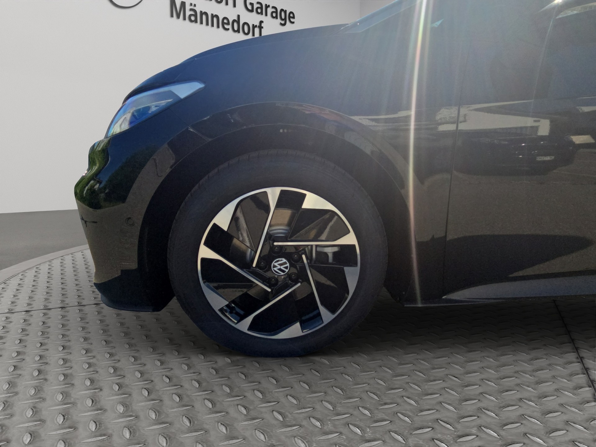 VW ID.3 Neo 50 kWh 170PS Life-image-11